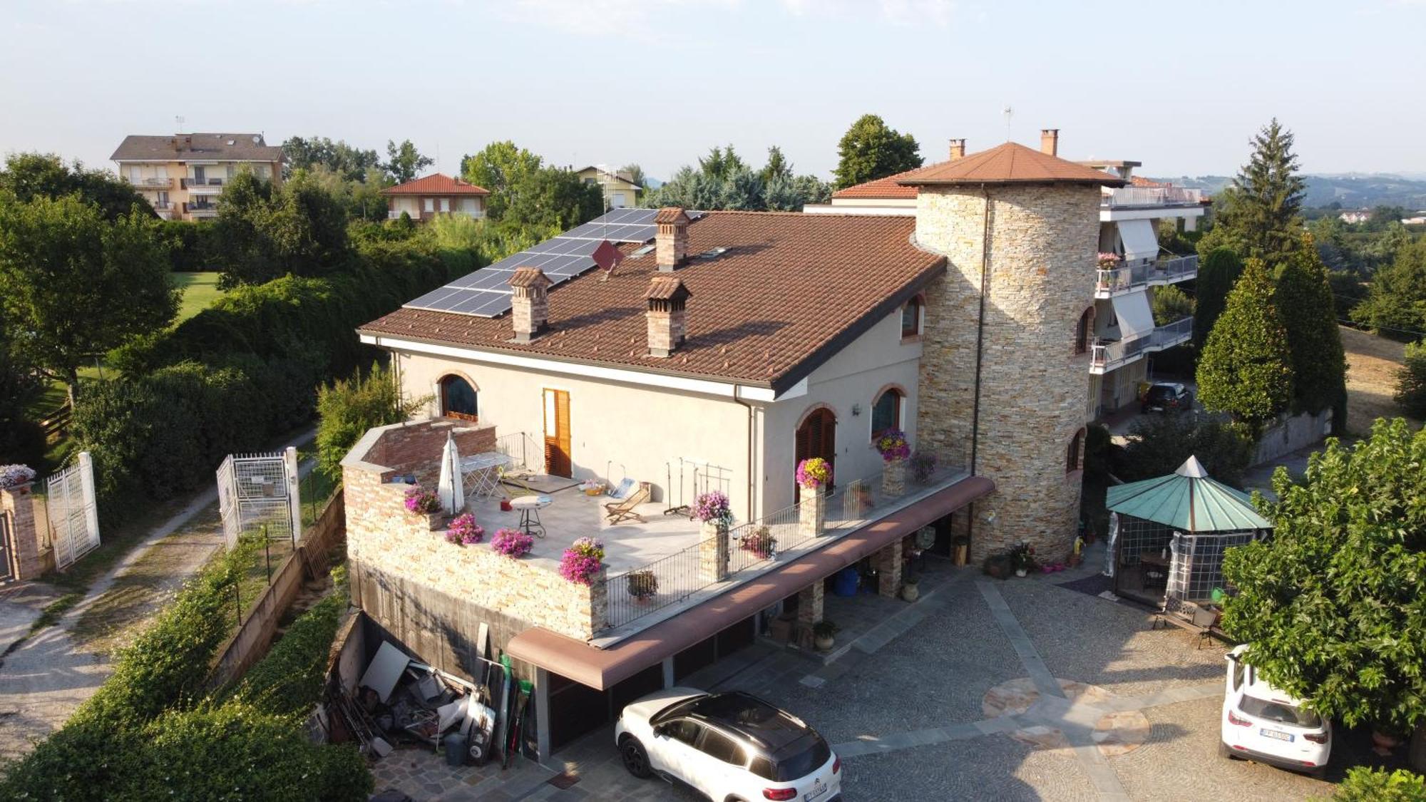 Torre In Langa 3*